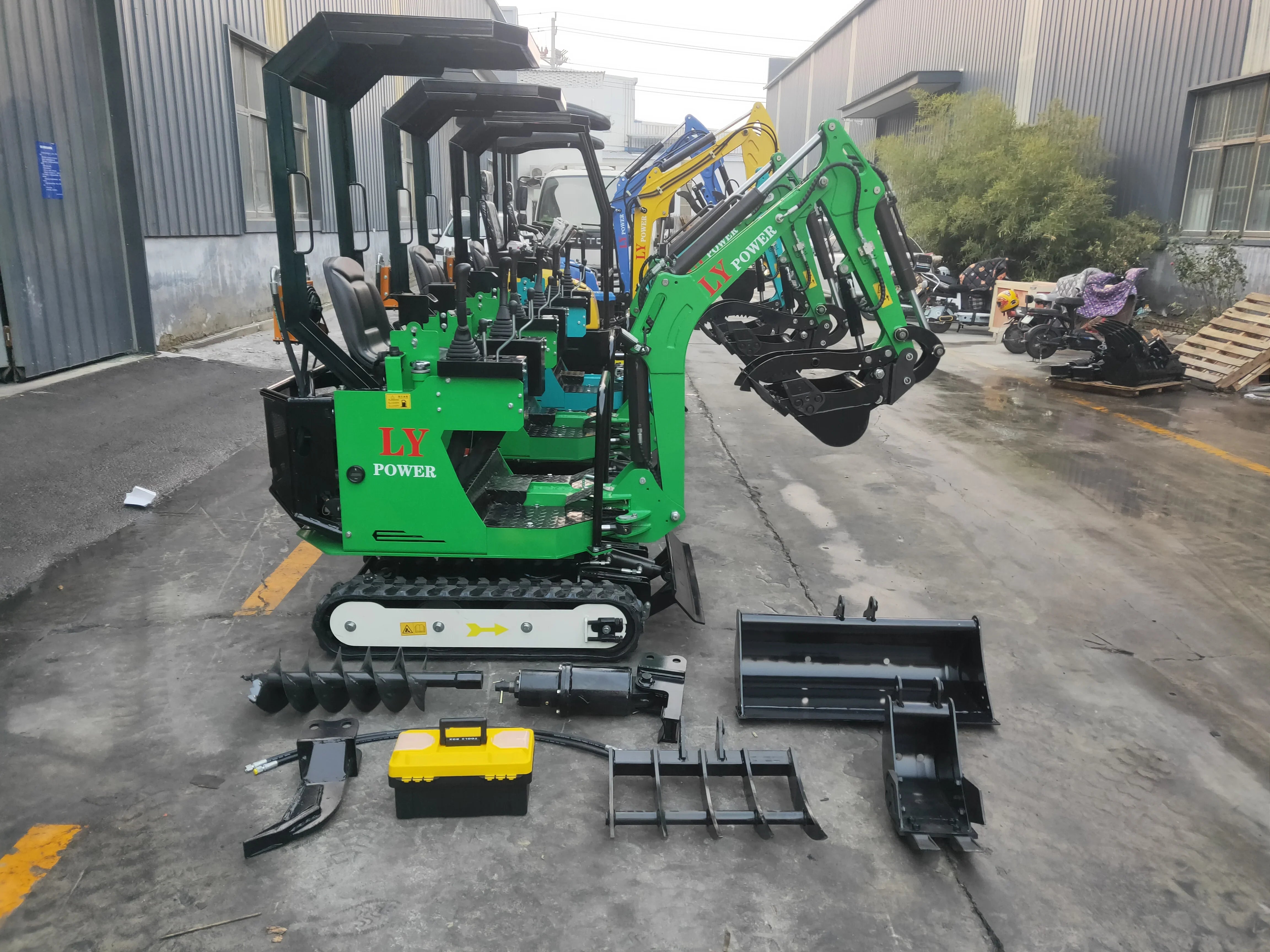 New MINI Excavator 1.0T Breton Gasoline Engine 13.5HP Green & Blue - Hankemotor - AU
